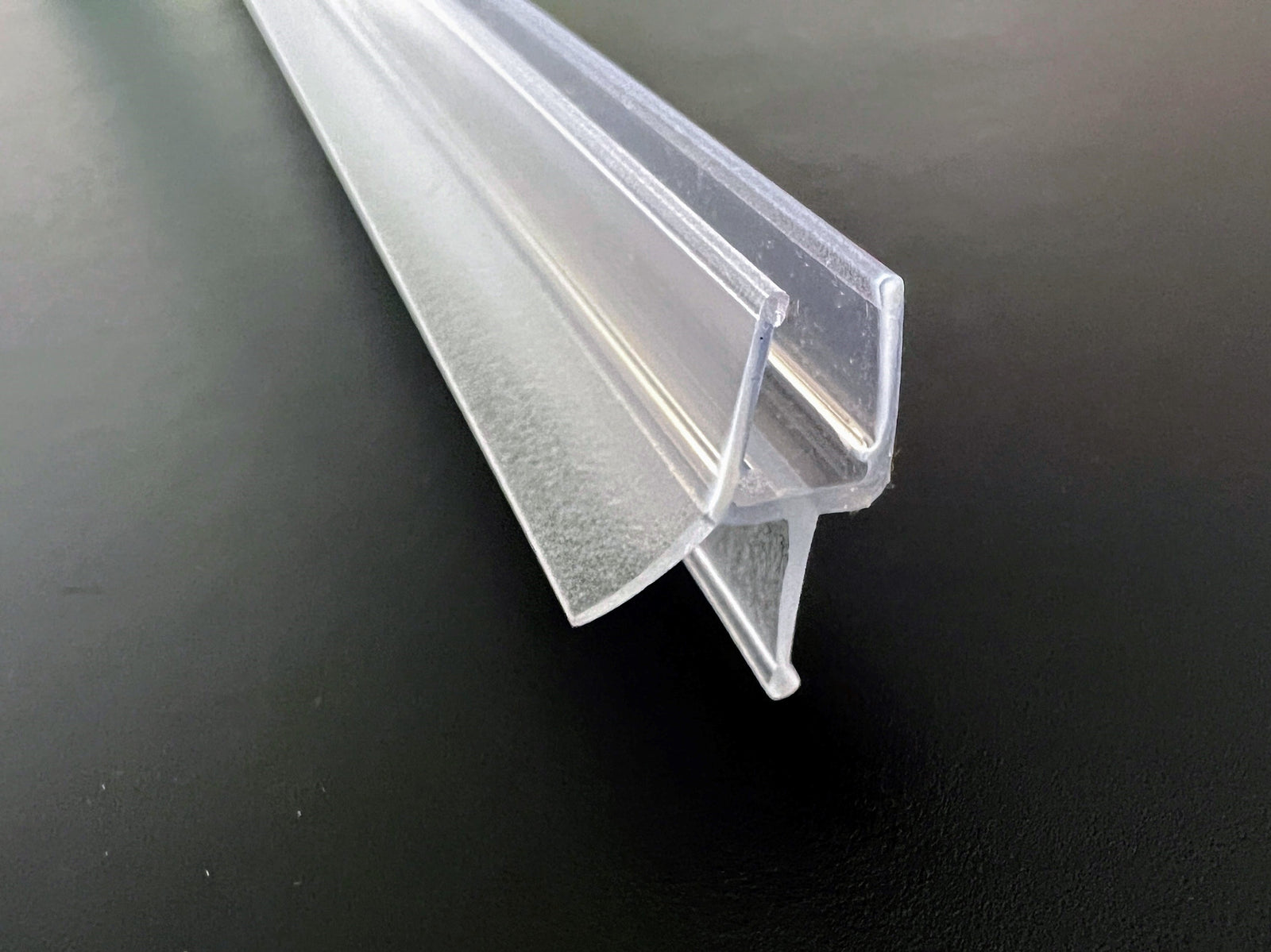 Gebogene Dusch-Türdichtung für Viertelkreis- und Halbkreisduschen – Für 6 oder 8 mm Glas – Art.Nr. 5101.550