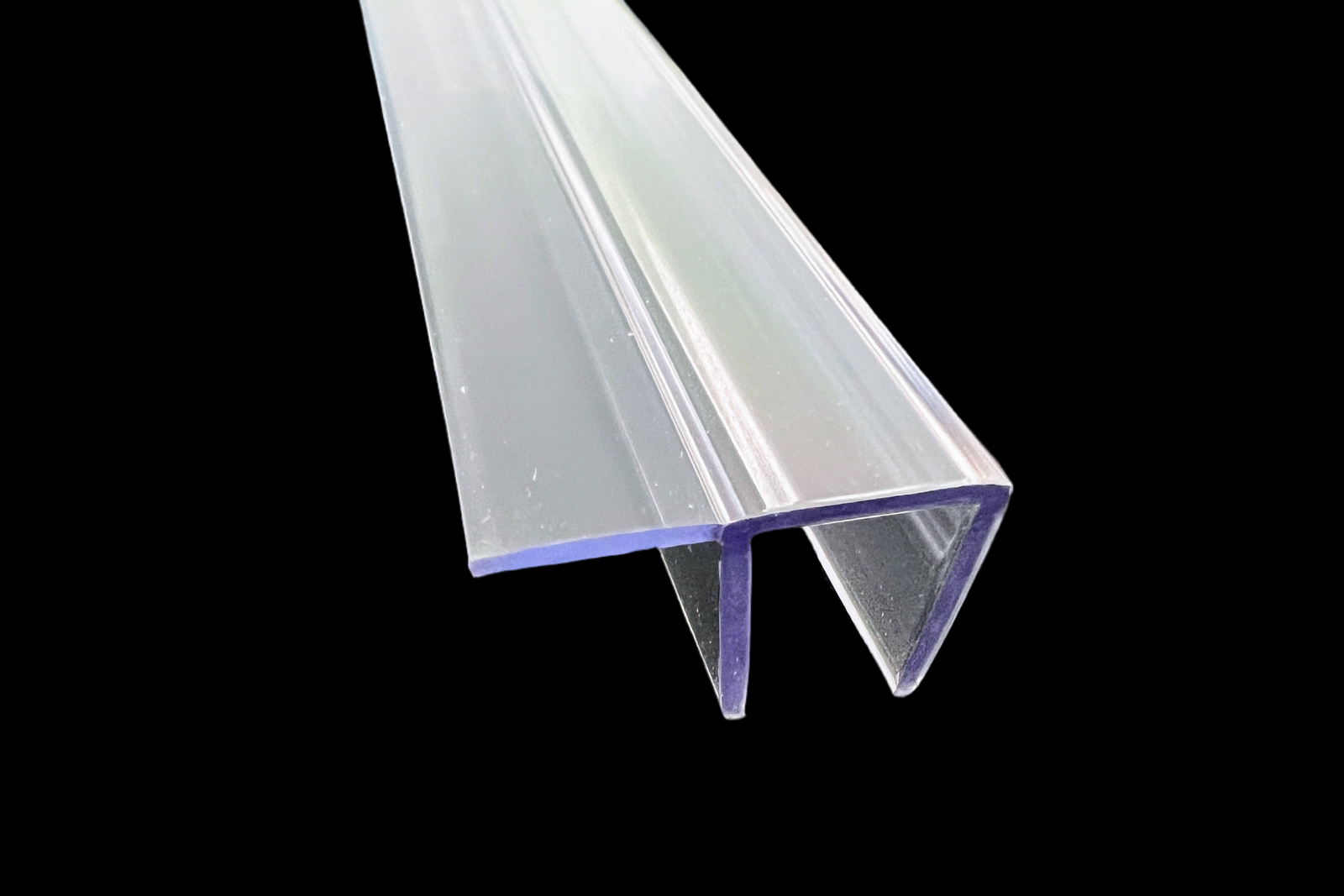 Polycarbonat-Überlappungsdichtung S004 – 90°-Lippe, glasklar