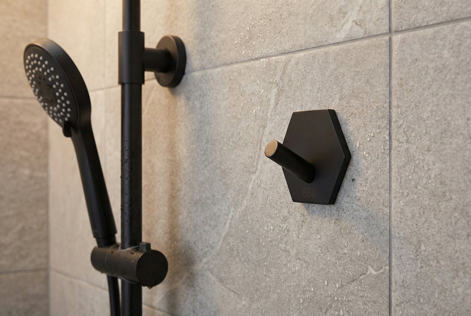 Design-Wandhaken Hexagon selbstklebend (45x52 mm) – Edelstahl – Schwarz Matt oder Chrom