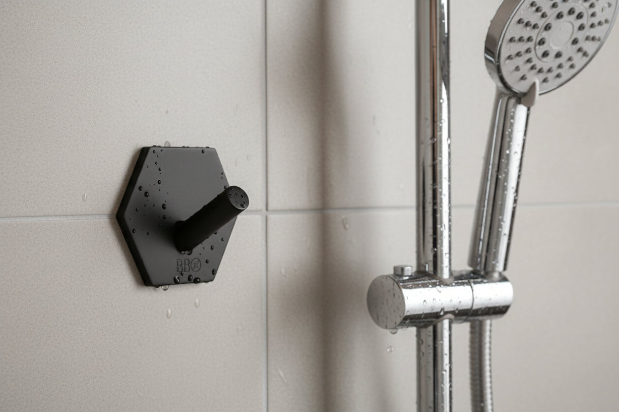 Design-Wandhaken Hexagon selbstklebend (45x52 mm) – Edelstahl – Schwarz Matt oder Chrom