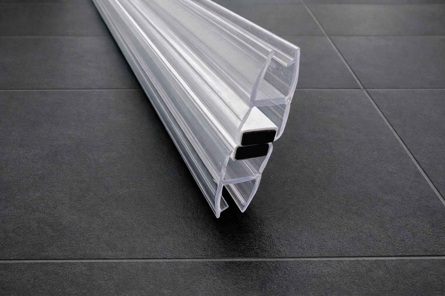 Magnetdichtungspaar 180° mit Magnetstreifen – Für 6 oder 8 mm Glas – Art.Nr. 2x008BW