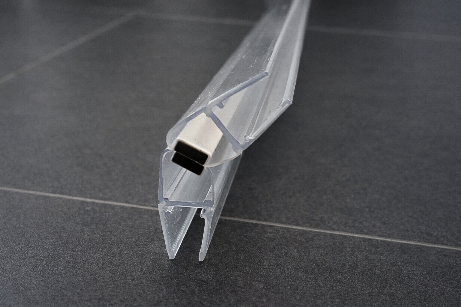 Magnetdichtungspaar 112° (1x 67° + 1x45°) für Fünfeckduschen, für 6 oder 8 mm Glas, Art.Nr. 6062/6072