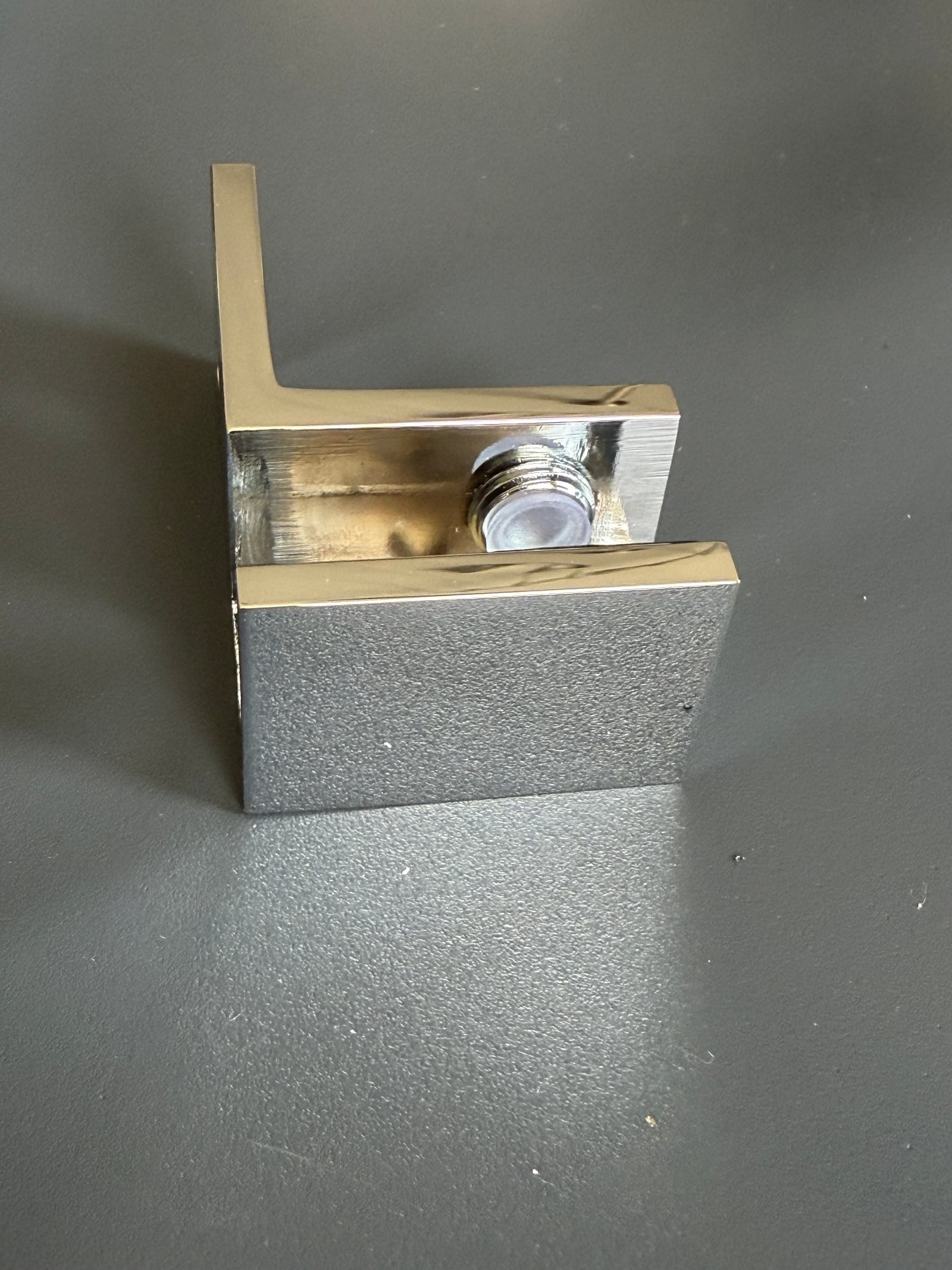 Haltewinkel als Wandhalter für feststehende Scheiben zur Stabilisierung ohne Glasbohrung, Chrom glanz, Art.Nr. 2798