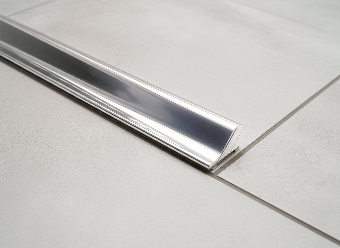 Schwallprofil aus Metall 15 x 9 mm – Vollmaterial, robust und langlebig – 100 cm – Art.Nr. S1L