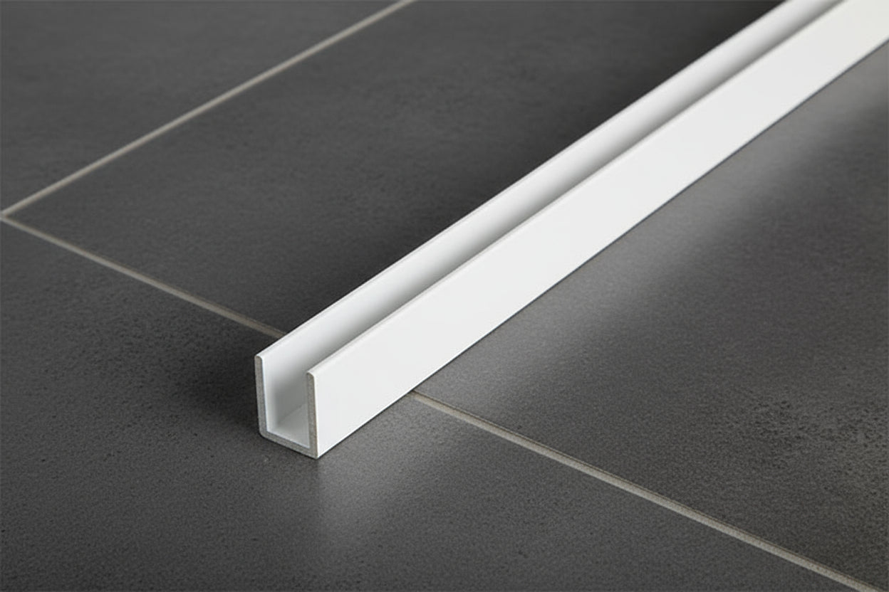 Alu U-Profil, Farbe: Weiß, zur innenseitigen Silikonverklebung, Art.Nr. SDCD3812