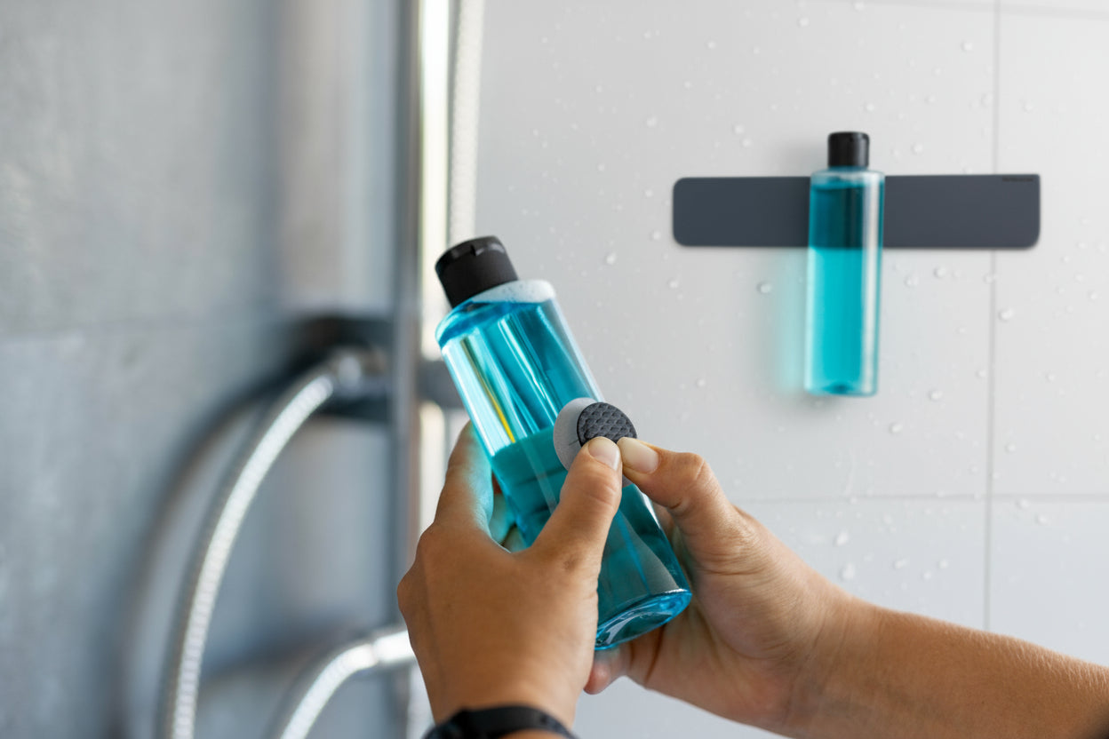 Die magnetische Aufhängung für Duschgel und Shampoo an Wandplatte, Typ MagSpike