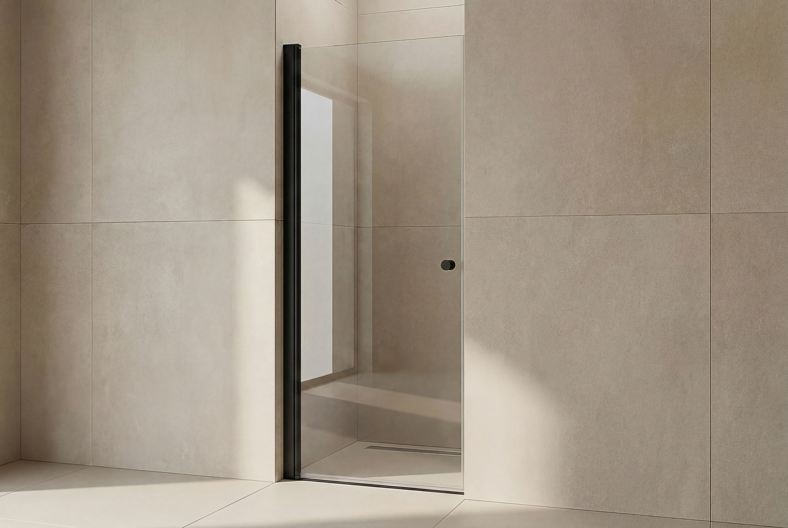 Match Drehtür für die Nische mit mattschwarzem Aluminium-Profil und klarem 6 mm ESG-Glas