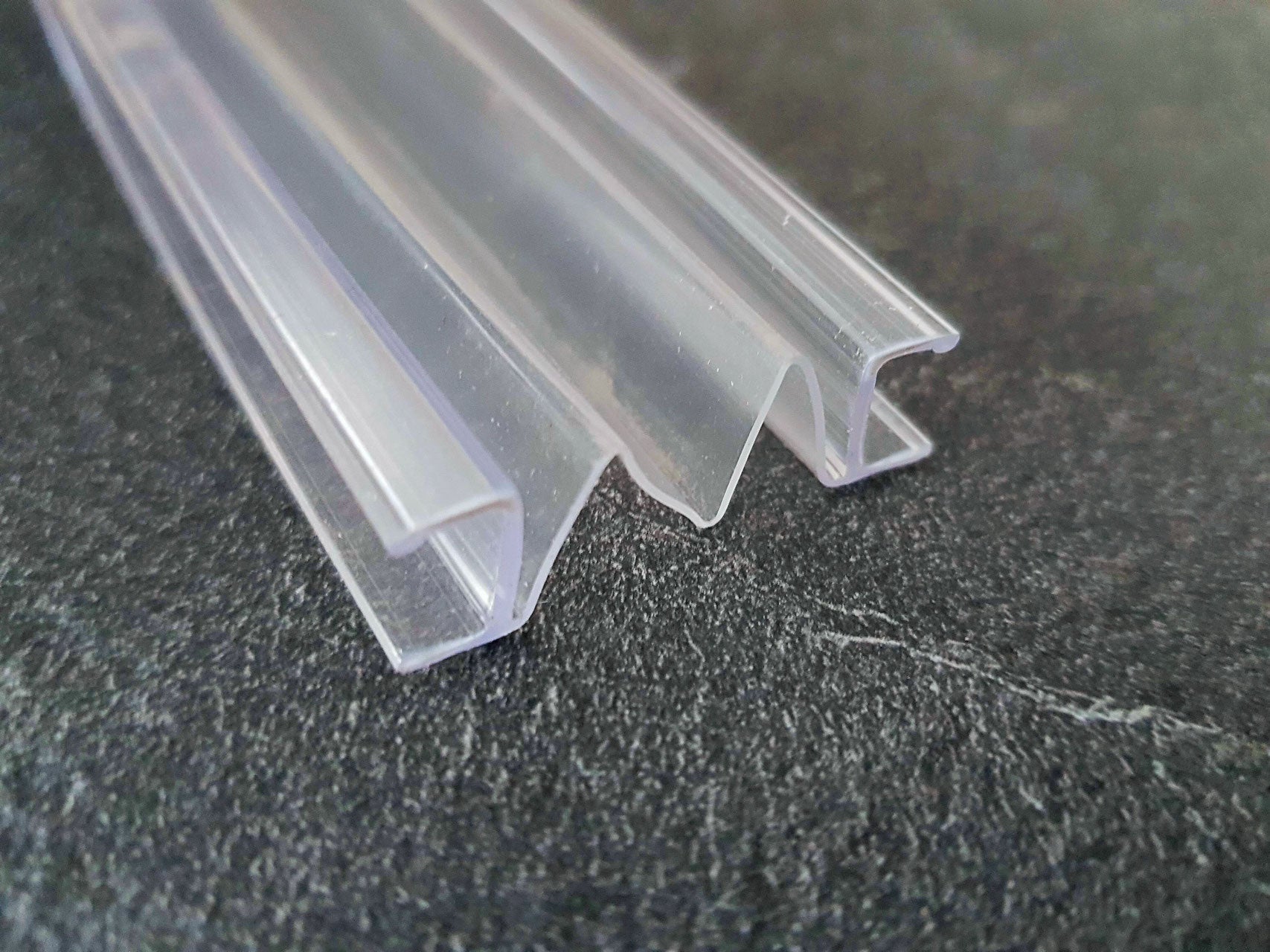 Ziehharmonika-Dichtung für Glas-Glas-Verbindungen, flexibel bis ca. 35 mm ziehbar
