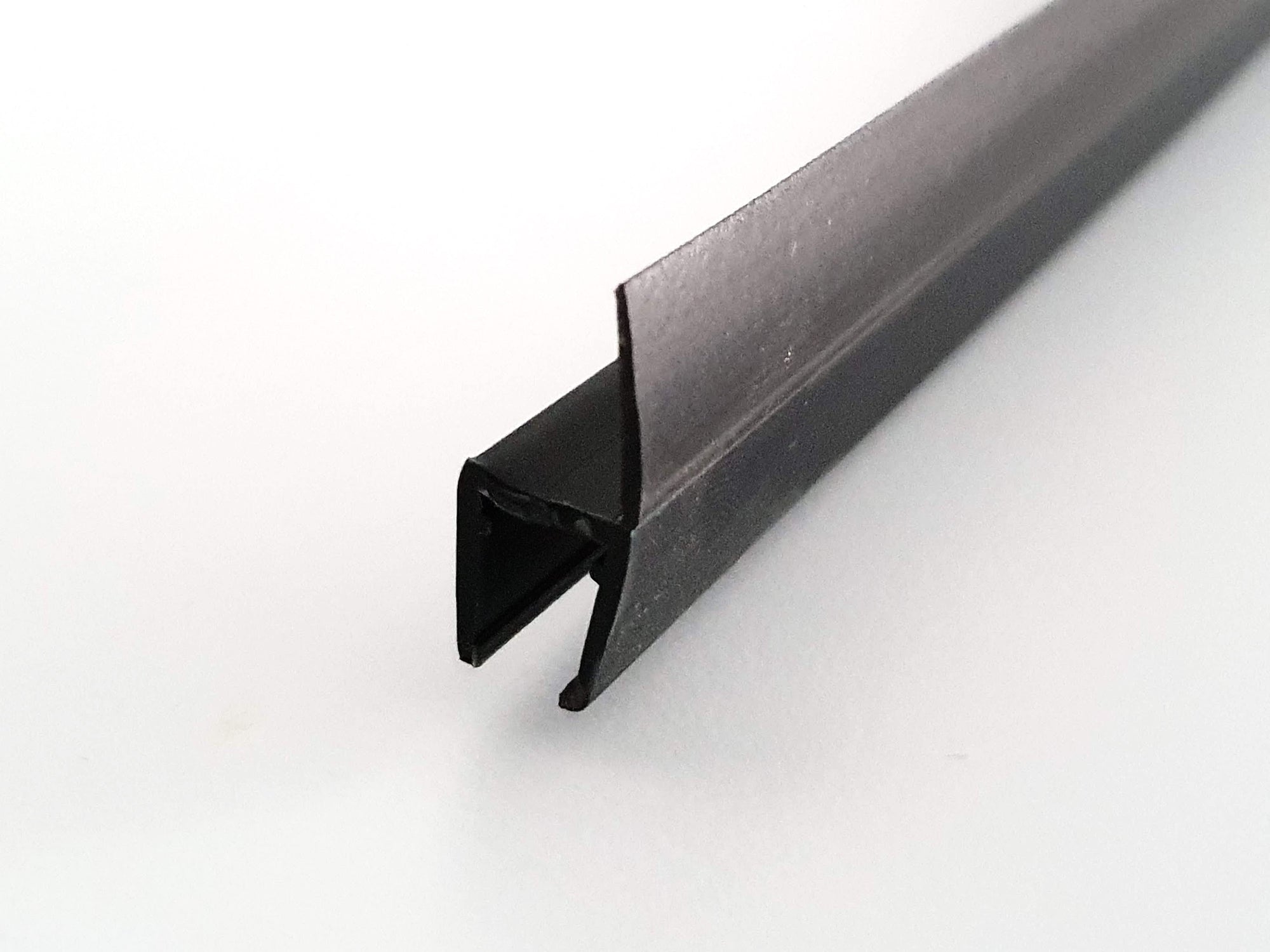 schwarze Lippendichtung 180° mit gewölbter Lippe, Art.Nr. 5001-B