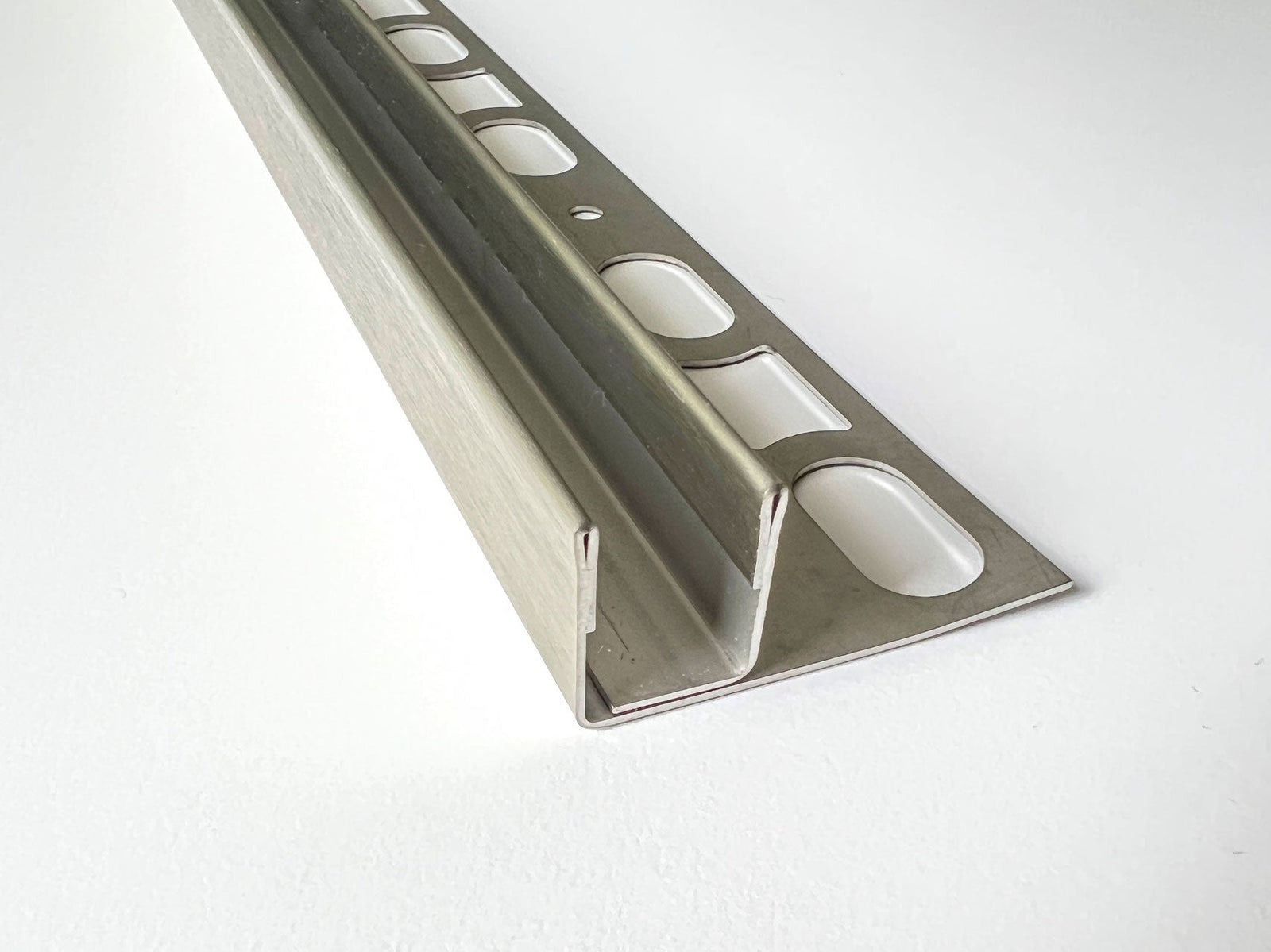 Fliesen-U-Winkelprofil; Edelstahl gebürstet; Typ PP-GPS2, Art.Nr. 31543