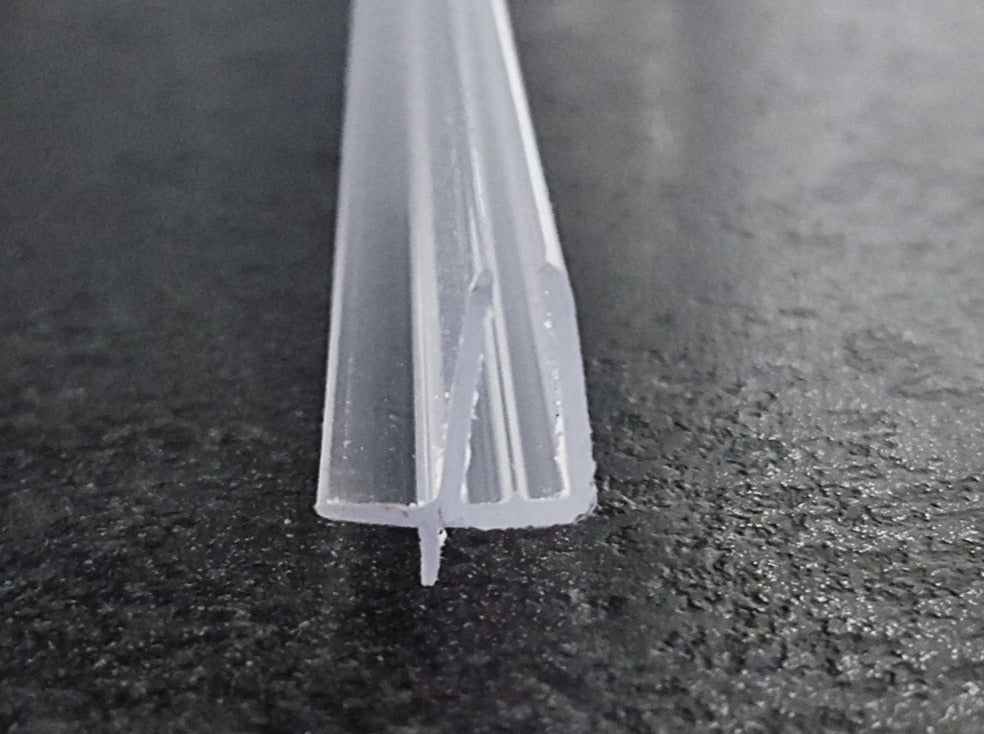 Sonderdichtung mit kurzer Abtropfleiste und kurzer Lippe – Für 4 oder 5 mm Glas – Art.Nr. 4269