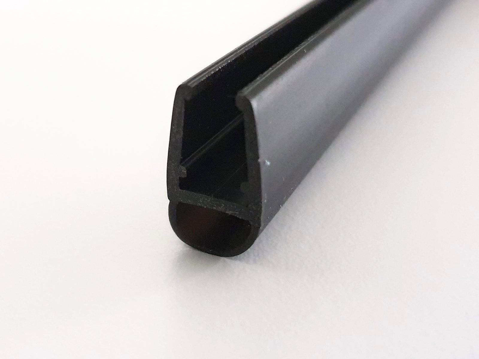 Schwarze Streifdichtung (Ballondichtung) mit 8 mm Ballon – Für 6 oder 8 mm Glas universal – Art.Nr. 5042-B