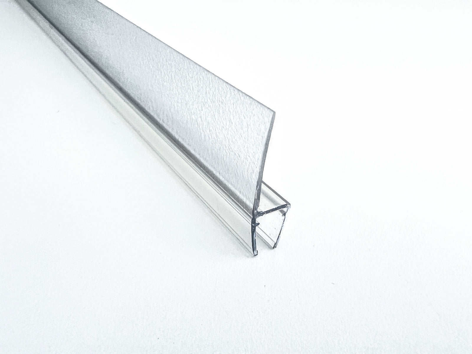 Lippendichtung 180° fluchtend mit langer Dichtfahne – Für 6 oder 8 mm Glas, Lücken 23-26 mm – Art.Nr. 5091