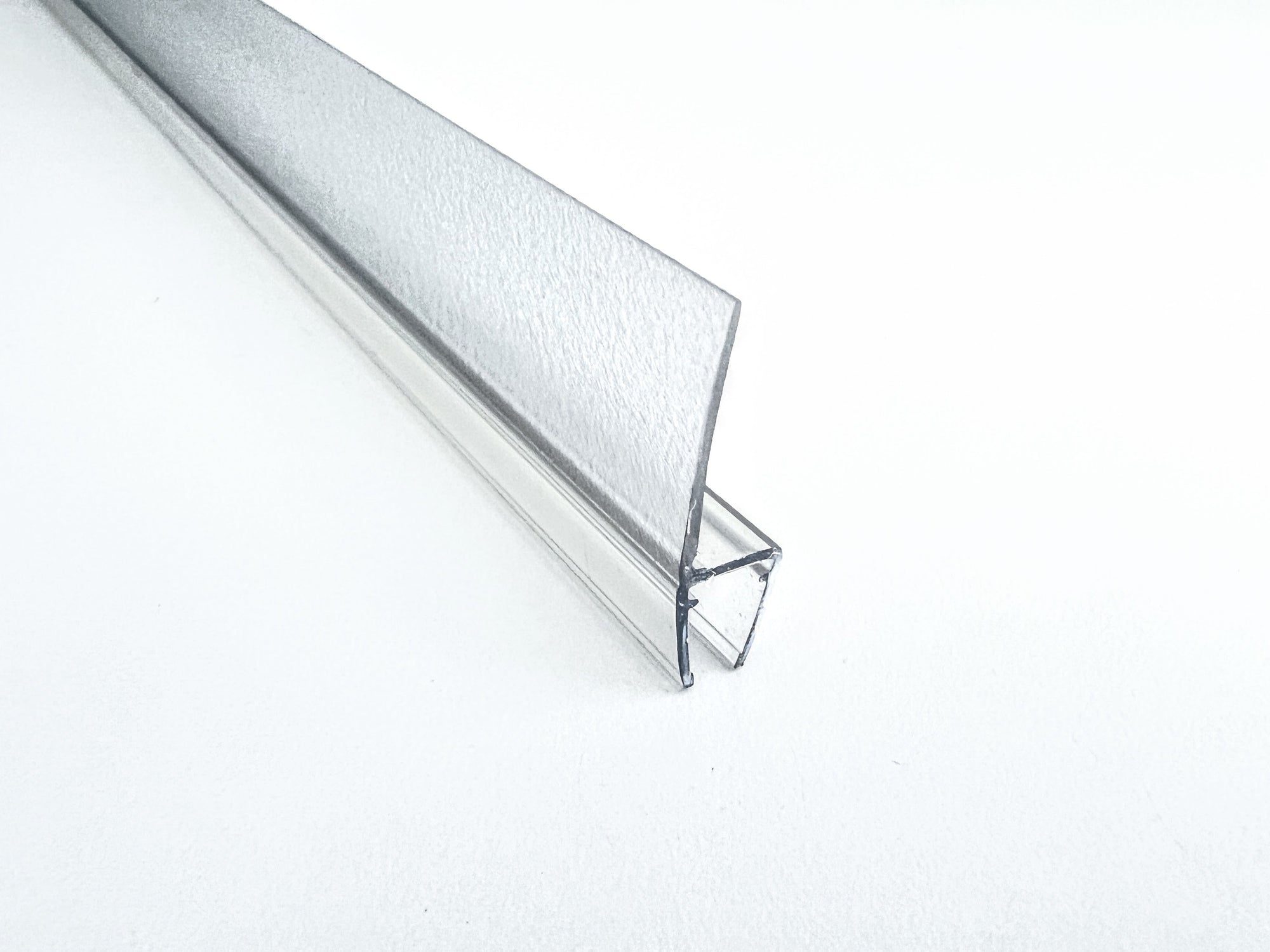 Lippendichtung 180° für fluchtende Türen, mit langer Dichtfahne, für Lücken von 13 - 23 mm, Art.Nr. 5091