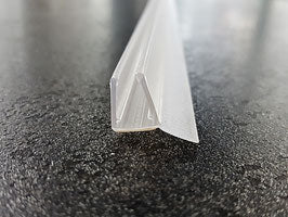 Streifdichtung mit kurzer schräger Dichtfahne, für Lücken von 5 - 8 mm, Art.Nr. 5119