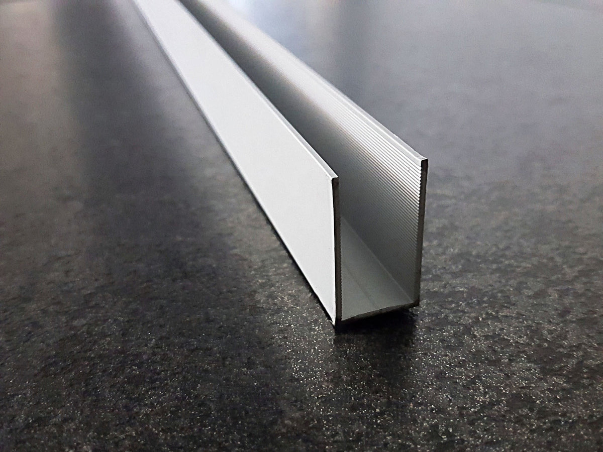 U-Profil aus Aluminium für 8 - 12 mm Glas, Silber matt eloxiert, 30 oder 40 mm Höhe, Art.Nr. 677XX