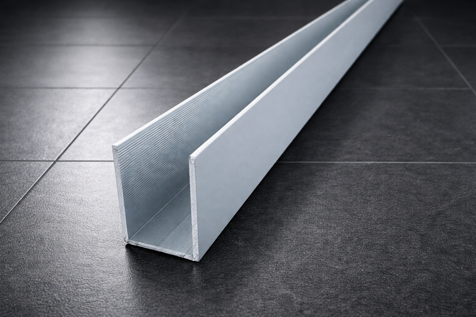 U-Profil aus Aluminium für 8 - 12 mm Glas, Silber matt eloxiert, 30 oder 40 mm Höhe, Art.Nr. 677XX