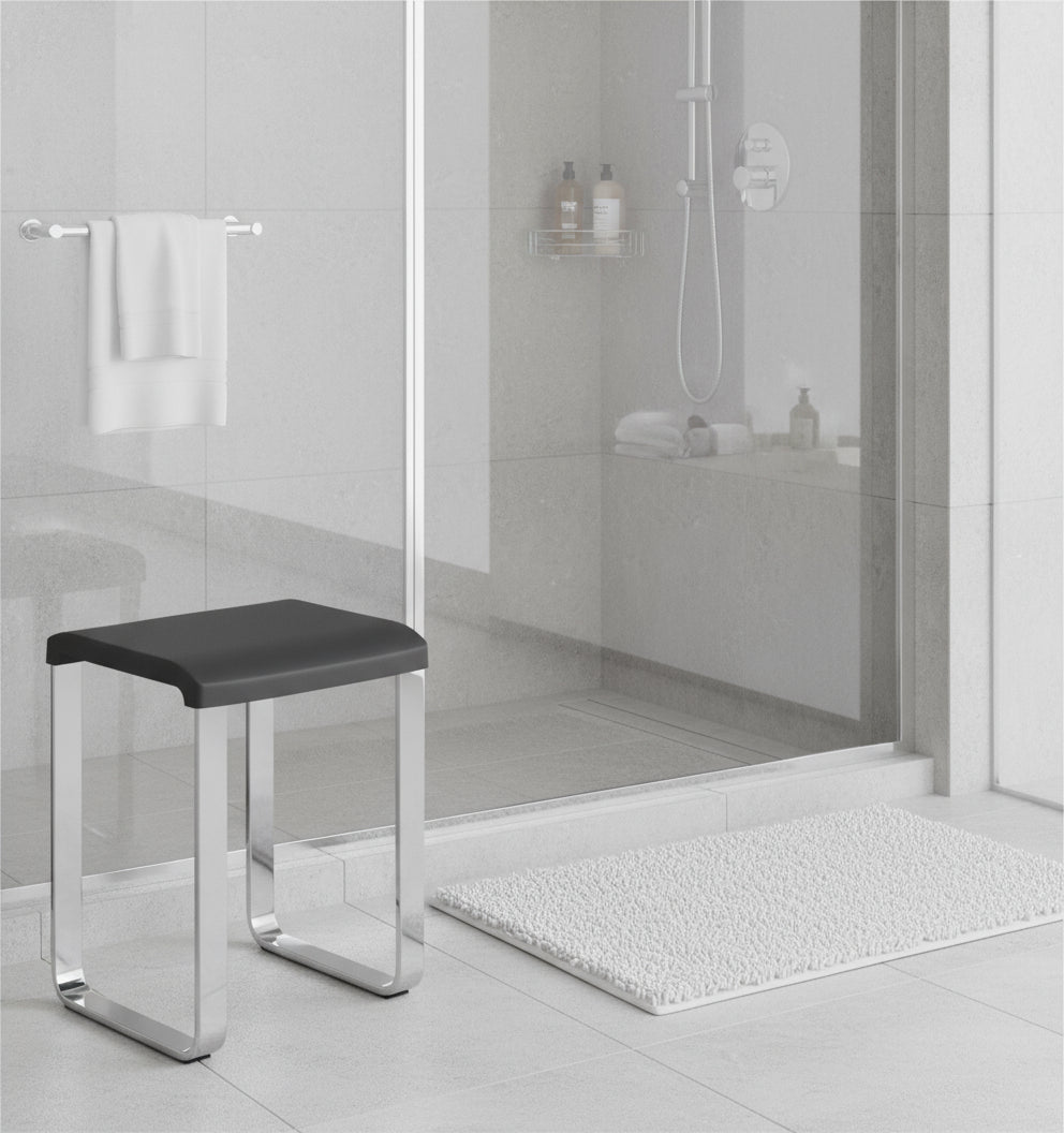 Smedbo LIVING Duschhocker FK406/FK416 – Aluminium verchromt, 48 cm Sitzhöhe – Weiß oder Grau