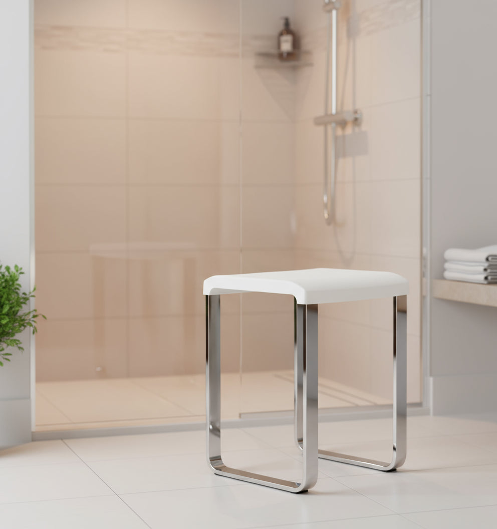 Smedbo LIVING Duschhocker FK406/FK416 – Aluminium verchromt, 48 cm Sitzhöhe – Weiß oder Grau