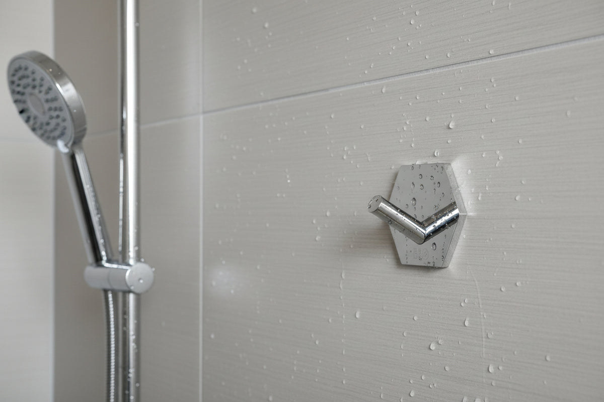 Design-Wandhaken Hexagon selbstklebend (45x52 mm) – Edelstahl – Schwarz Matt oder Chrom