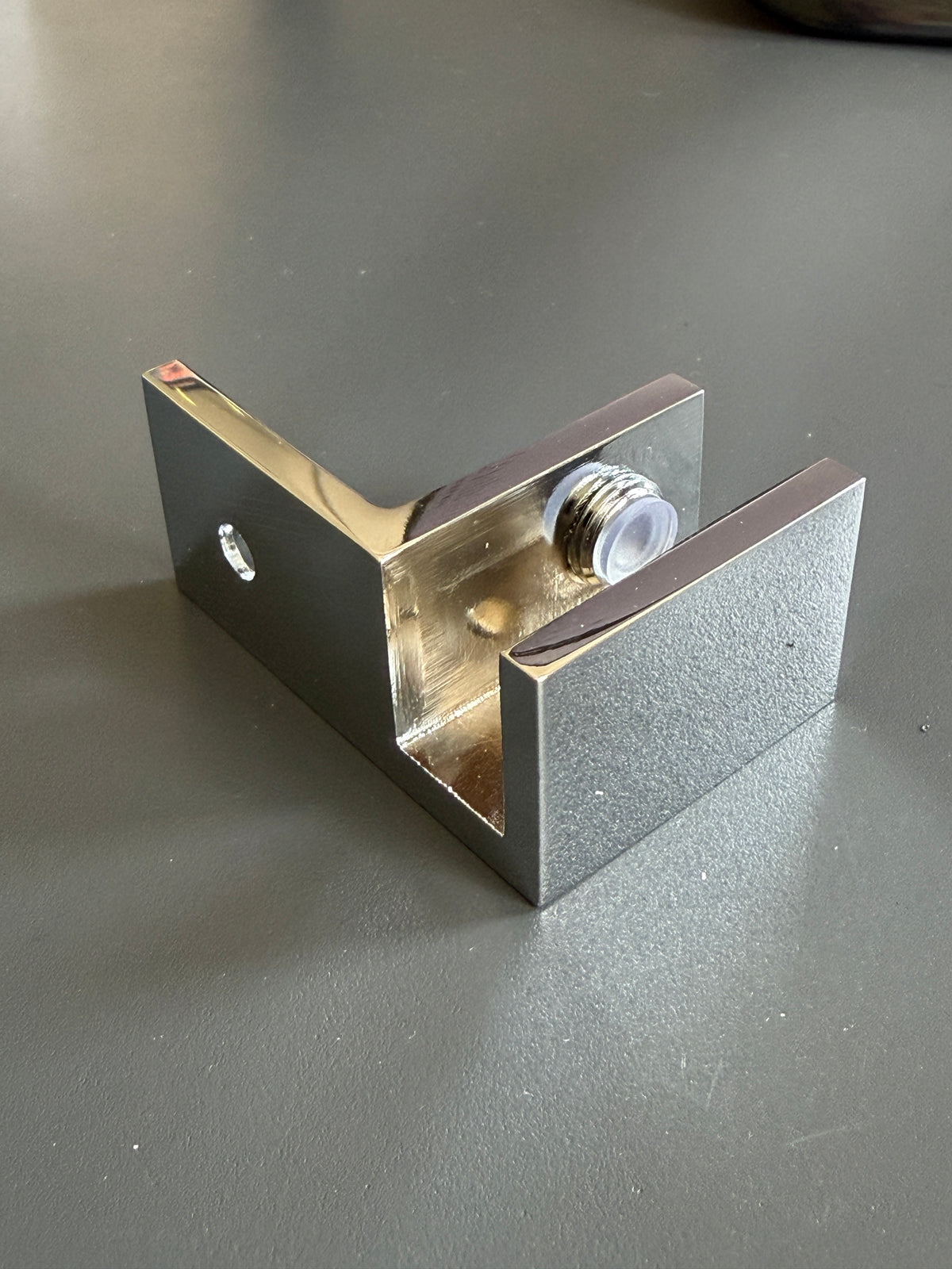 Haltewinkel als Wandhalter für feststehende Scheiben zur Stabilisierung ohne Glasbohrung, Chrom glanz, Art.Nr. 2798