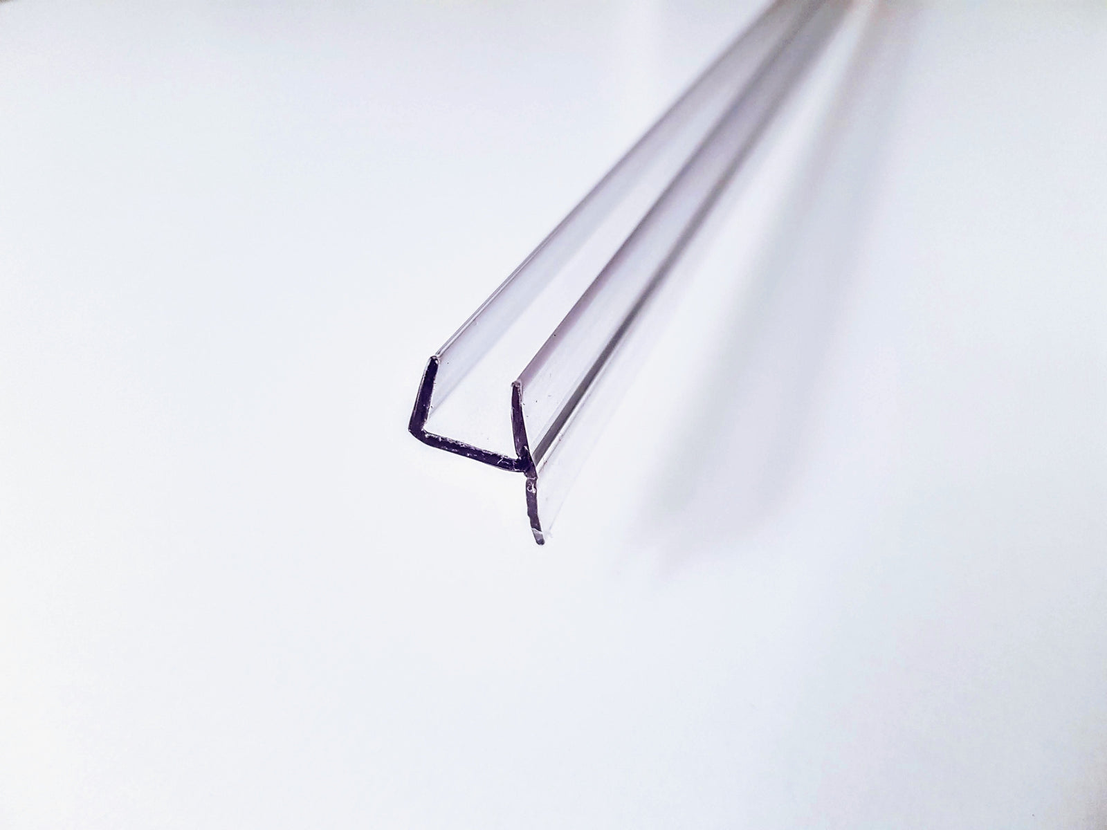 Spaltdichtung mit weicher Vinyl-Lippe für geringes Spaltmaß – Für 8, 10 oder 12 mm Glas – Art.Nr. PCC8/10/12