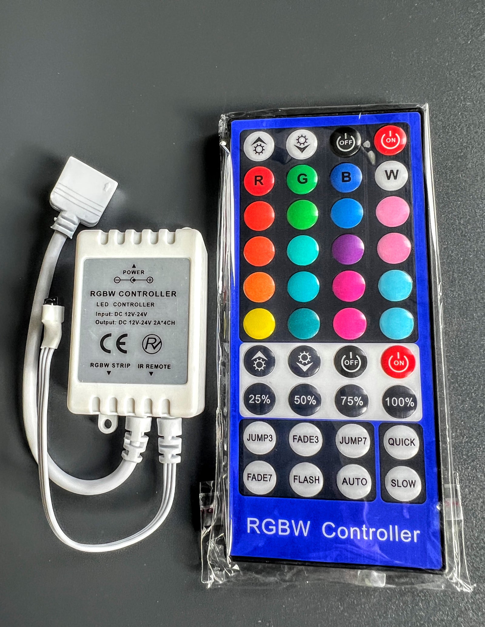 LED-Farbsteuergerät für RGBW-LED-Streifen, 40Key Controller 24V, 192W für Farbwechsel Streifen 5-Pin