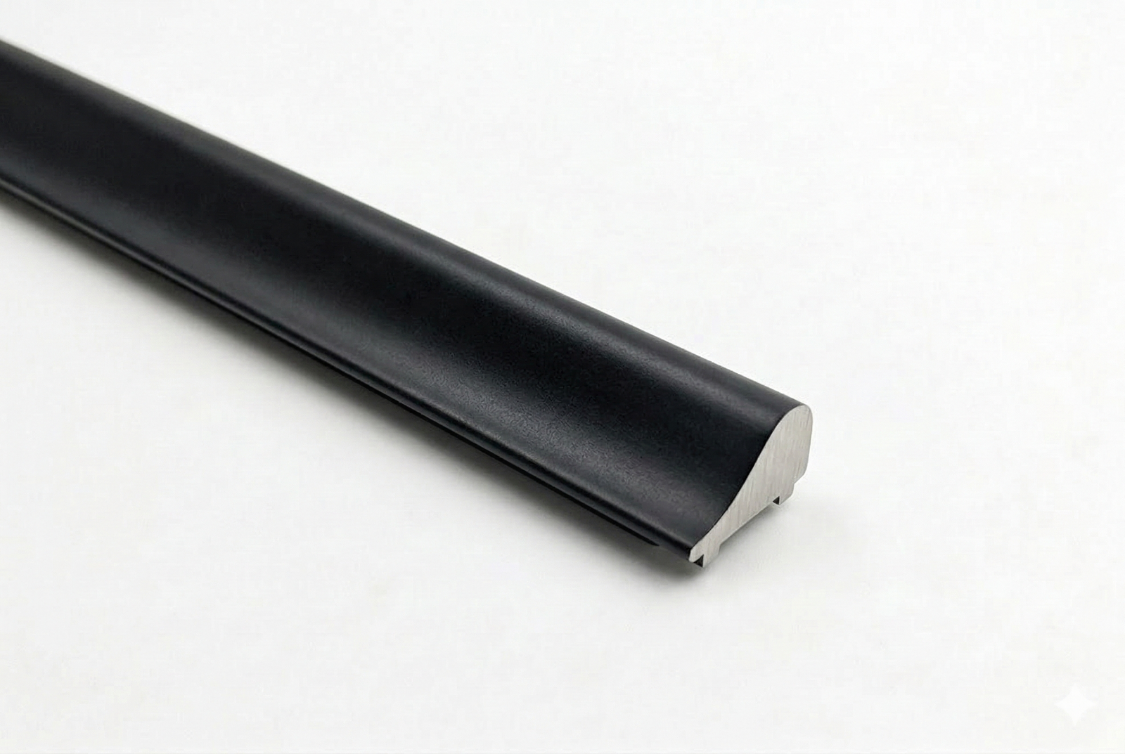 Schwallprofil S1L – Metall Vollmaterial 15 × 9 mm, 100–240 cm