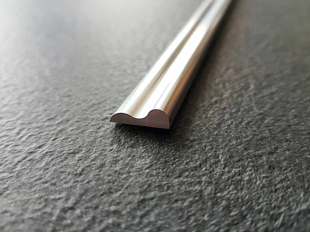 Geschwungenes Schwallprofil aus Alu 15 x 6 mm – Vollmaterial, silber matt – Art.Nr. 2967