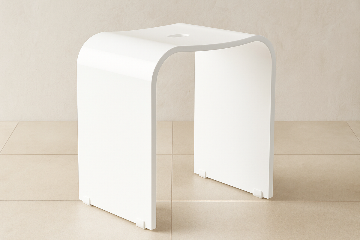 Smedbo LIVING Duschhocker 407 – Plexiglas, rutschsicher, 44 cm Sitzhöhe – Schwarz oder Weiß matt