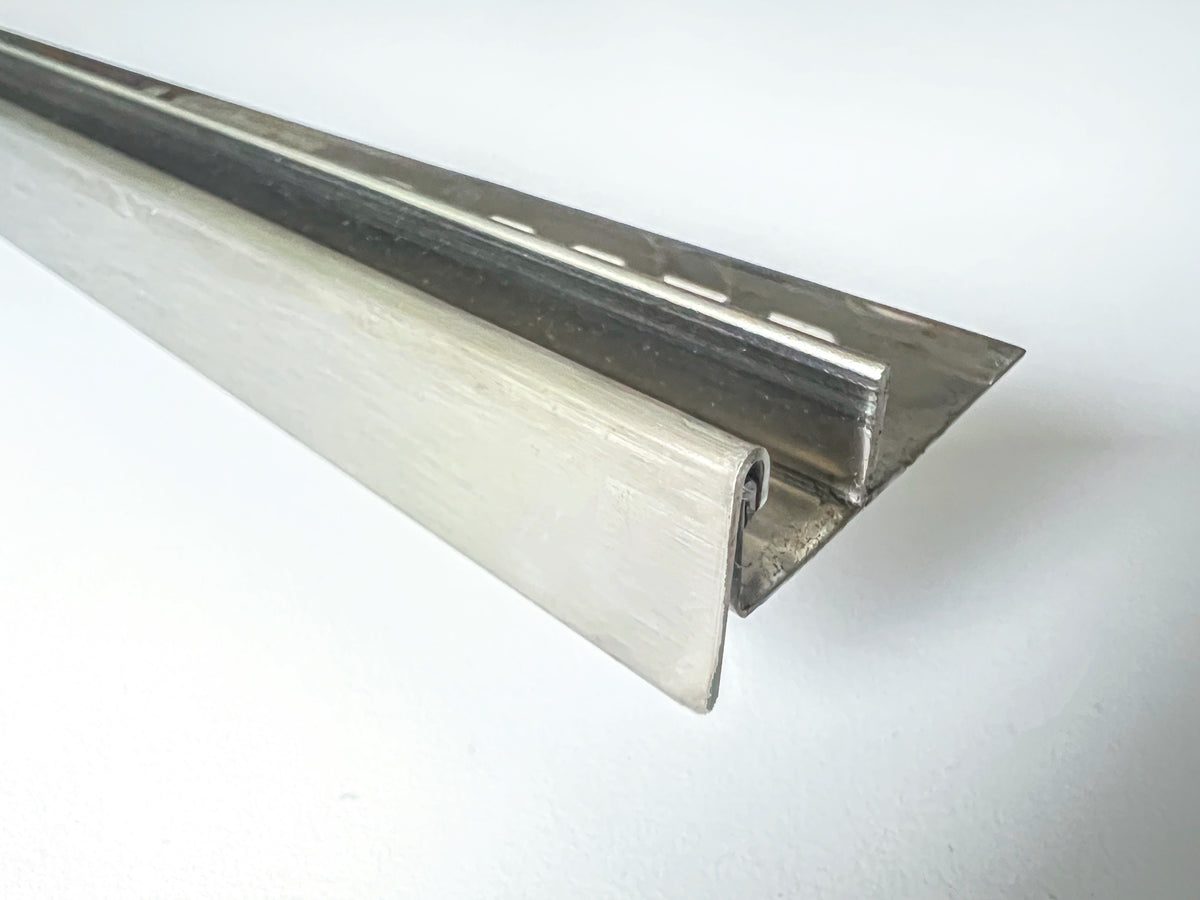 Fliesen-U-Winkelprofil "Slimline" mit Gefällekeil für Duschboden – Edelstahl K220 gebürstet – Art.Nr. GPDU