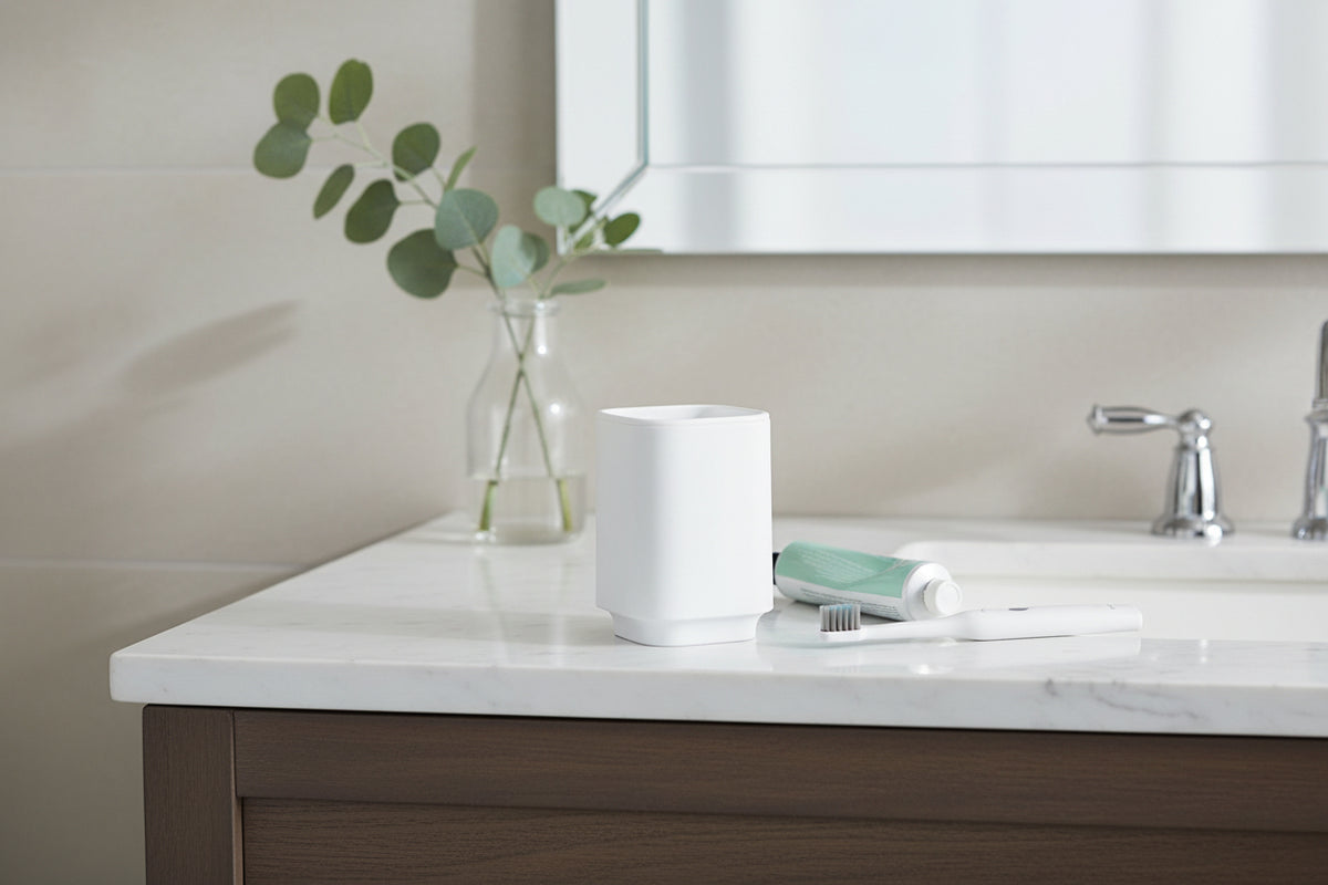 SATIN SQUARE Zahnputzbecher – minimalistisches Design für ein aufgeräumtes Bad