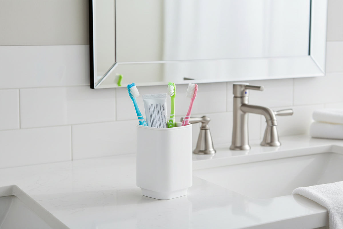 SATIN SQUARE Zahnputzbecher – minimalistisches Design für ein aufgeräumtes Bad