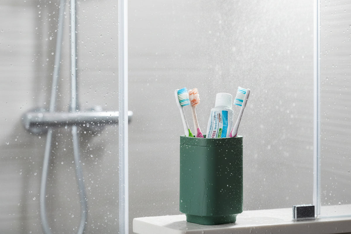 SATIN SQUARE Zahnputzbecher – minimalistisches Design für ein aufgeräumtes Bad