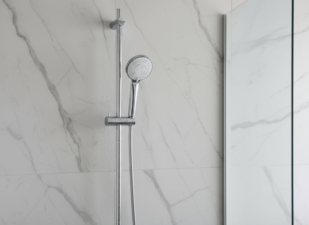 Brausegarnitur mit Handbrause – 3 Strahlarten, chrom, 900 mm Wandstange