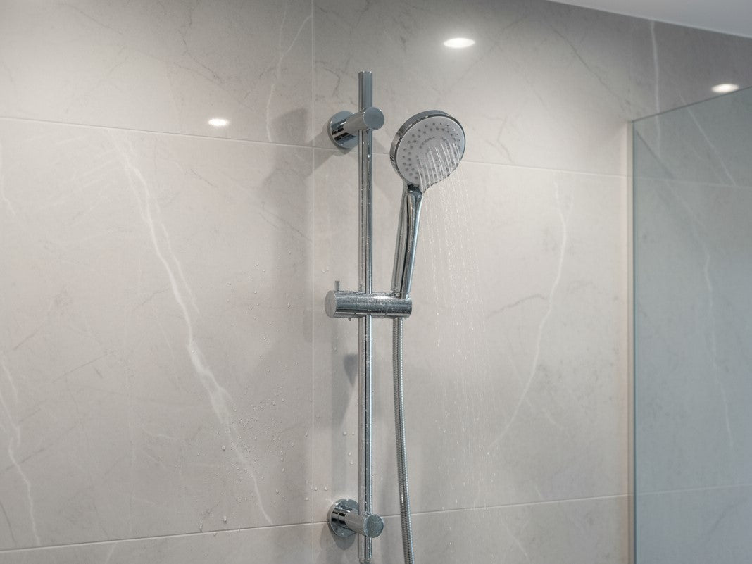 Vigour Brausegarnitur V1 mit 60 cm Stange – 3 Strahlarten, Antikalk, verchromt – Art.Nr. V1BG605