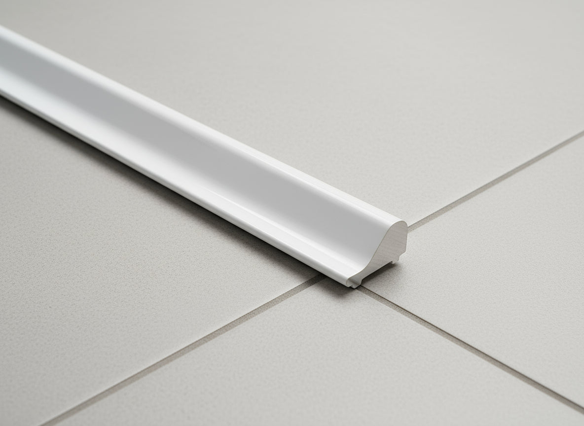 Schwallprofil aus Metall – 15 x 9 mm für optimale Bodenabdichtung