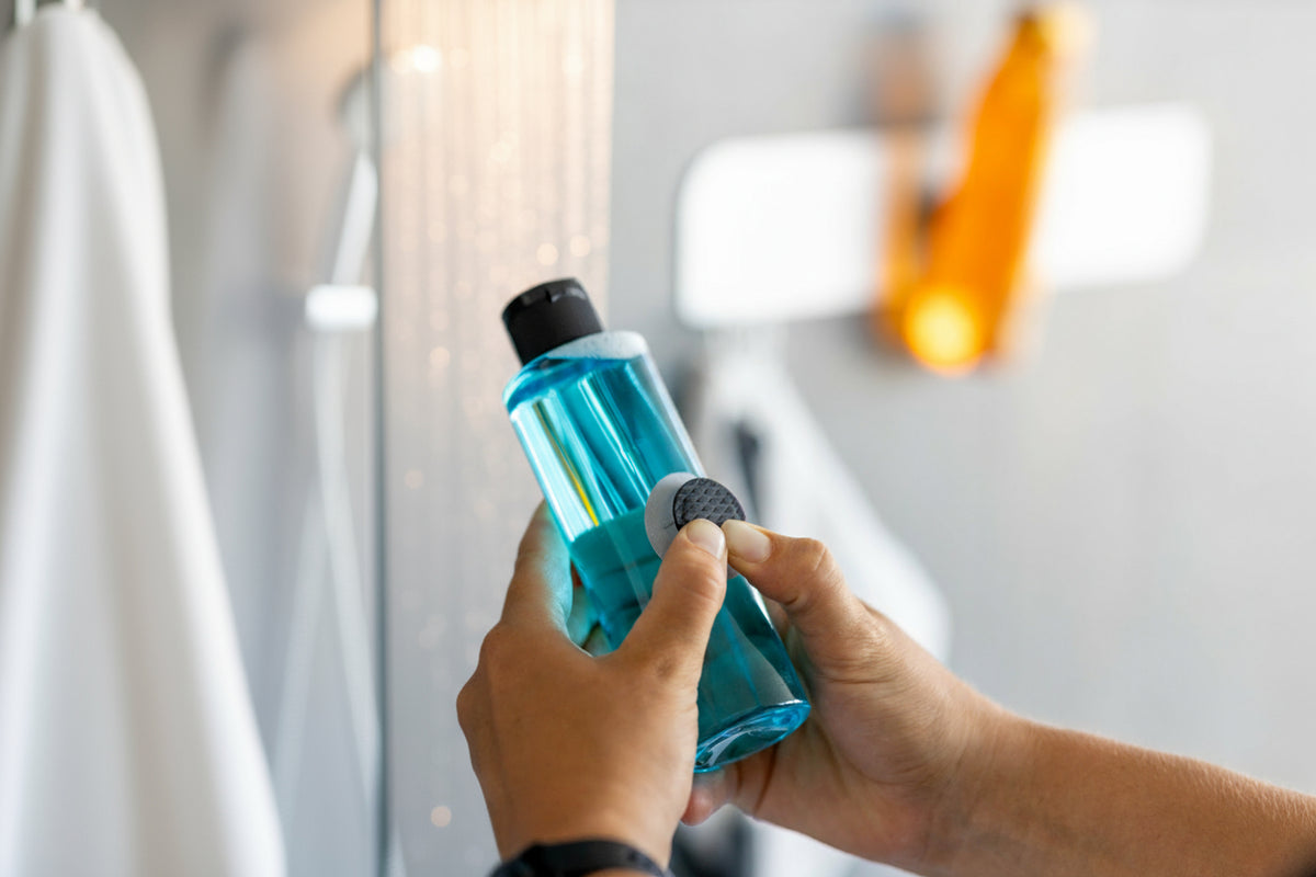 Die magnetische Aufhängung für Duschgel und Shampoo an Wandplatte, Typ MagSpike