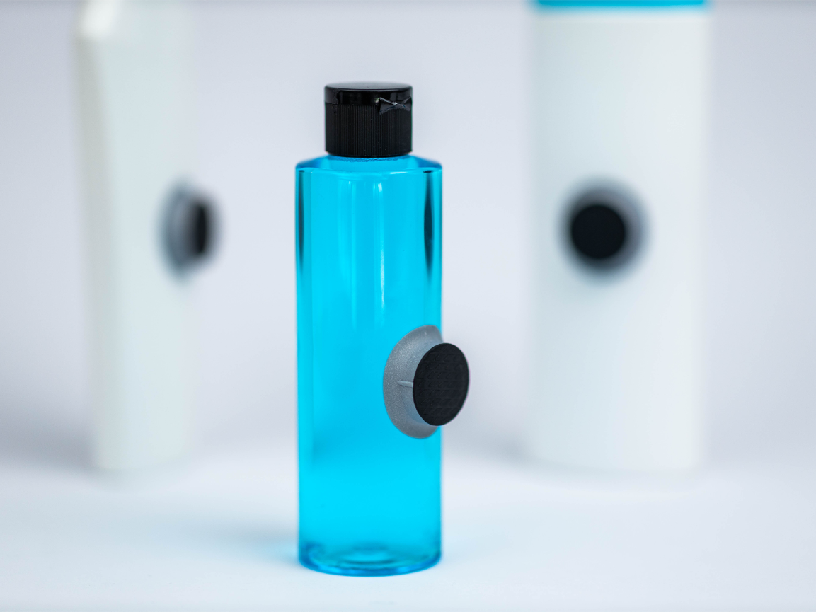 MagSpike | Die magnetische Aufhängung für Duschgel und Shampoo an Wandplatte