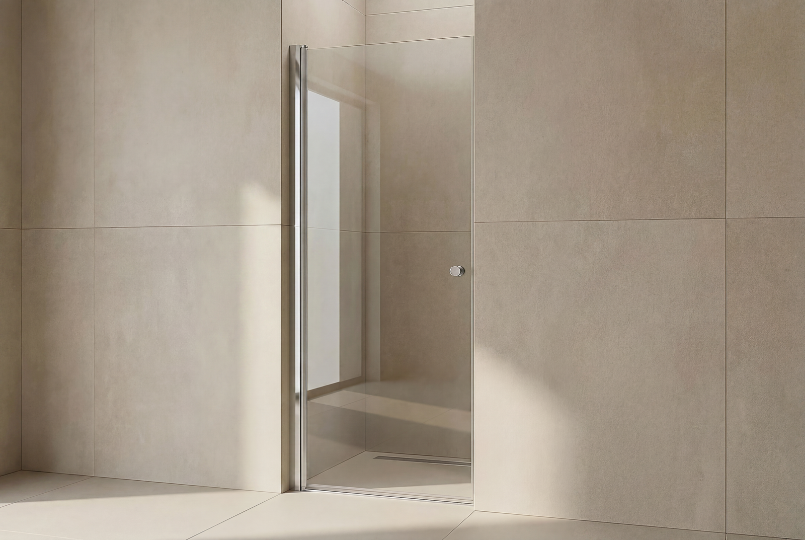 Match Drehtür für die Nische mit glänzend verchromtem Aluminium-Profil und klarem 6 mm ESG-Glas